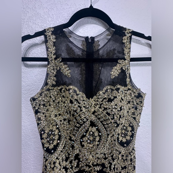 Black Gold Beaded Prom Dress Form Fitting Mesh Embroidered Women’s Size XS - Picture 2 of 9